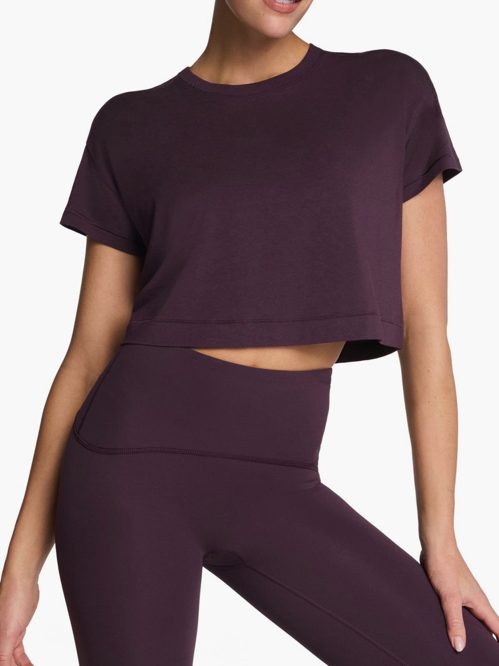 SPANX supernaturals Cropped Crew T-shirt in BlackBerry size small NWT - Picture 2 of 2